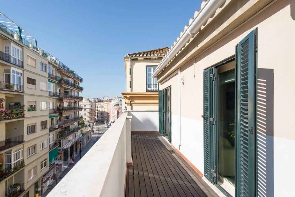 TGH/ Ático Calle Victoria Malaga Luaran gambar